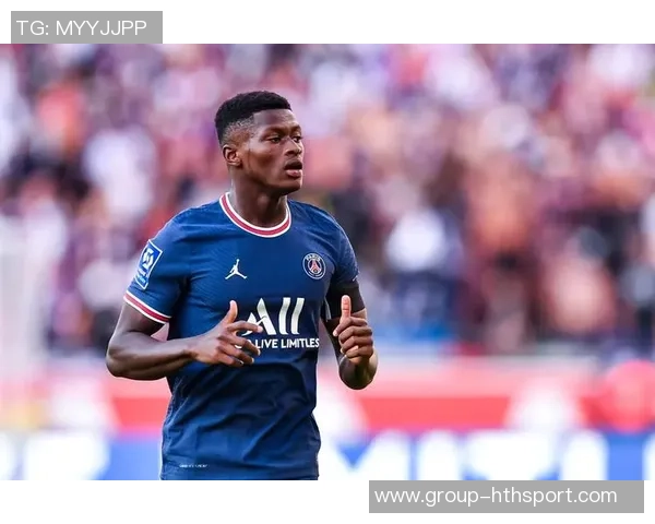 努诺门德斯伤愈复出巴黎官方发布训练照片展现积极状态