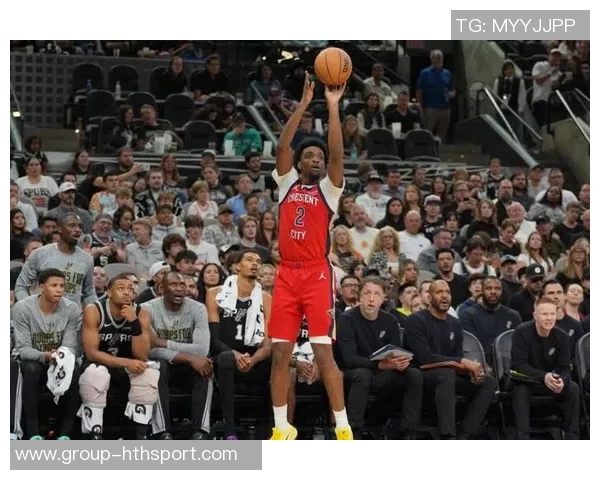 富保罗:老詹防守常被诟病依赖41岁老将的球队必定面临困境 富保罗:老詹防守常被诟病依赖41岁老将的球队必定面临困境