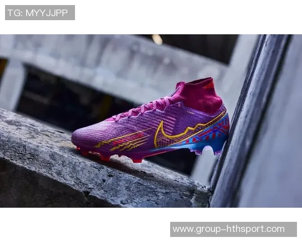 姆巴佩全新签名战靴曝光280欧元金属银与梅子日食配色引发热议