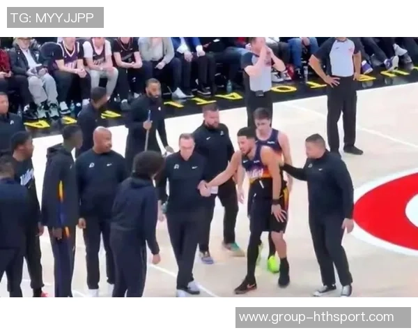 杰伦格林次节腿筋受伤退赛全场表现不佳仅得4分1板1助希望无大碍